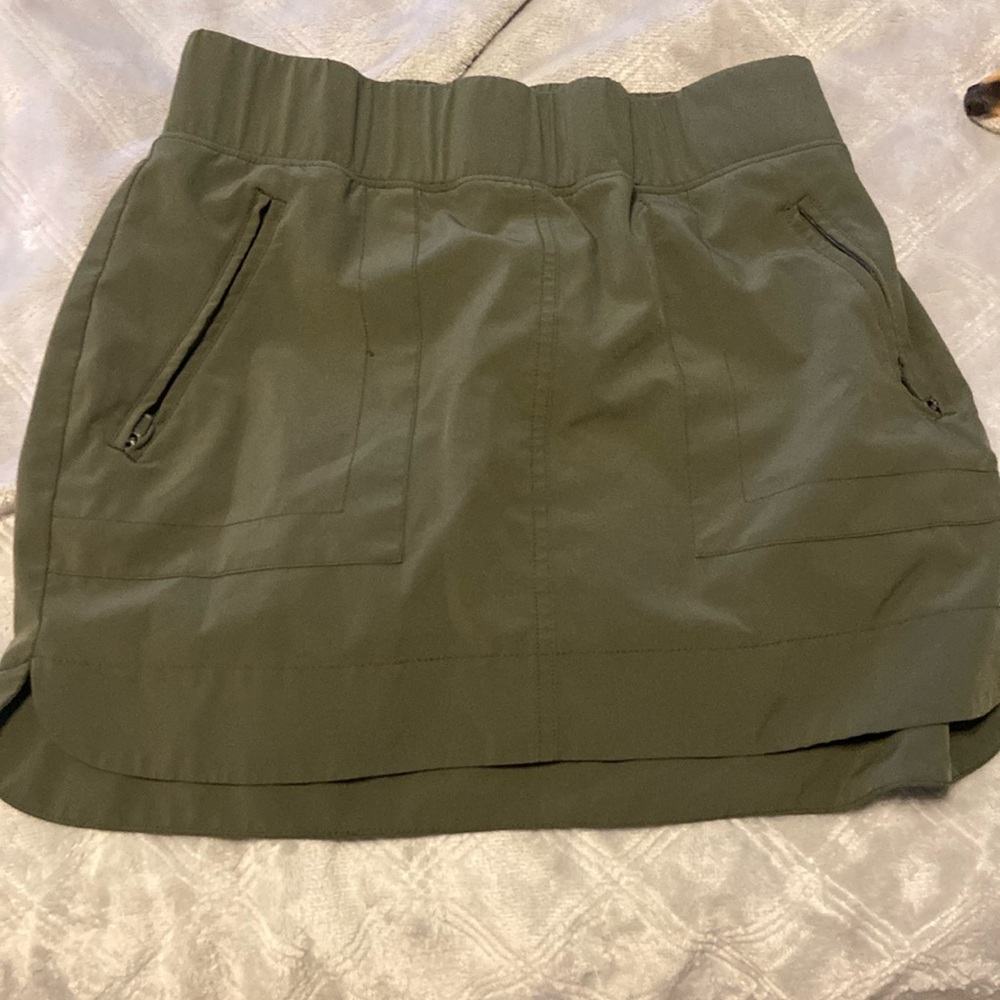 Army Green athletic Skort size small